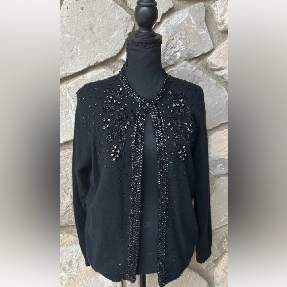 Vintage Beaded Cardigan Size 40‎ Medium